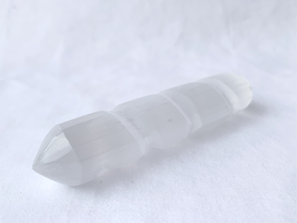 Selenite spiral wand with point